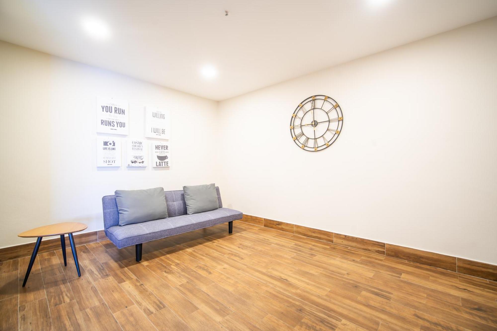 Apartment Tower Superior Seaview 4br210 Patong